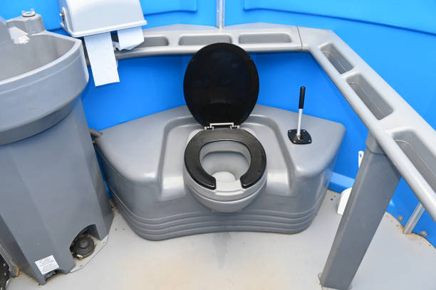 Best Portable restroom trailer rental  in Lisle, IL